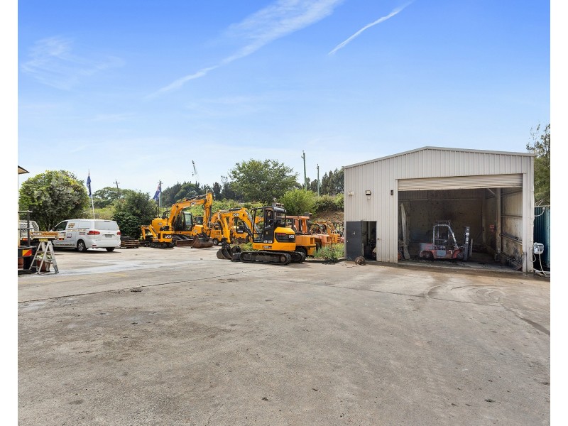 7 Prince Of Wales Avenue, Unanderra NSW 2526