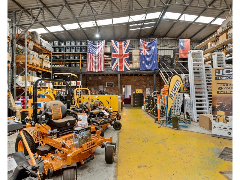 7 Prince Of Wales Avenue, Unanderra NSW 2526