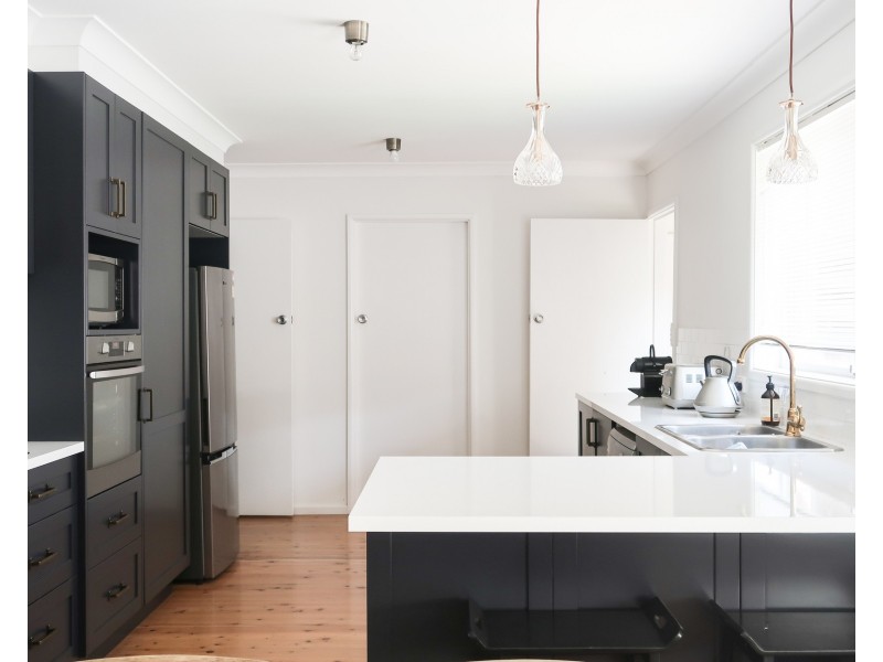 2/4 Gordon Street, Woonona NSW 2517