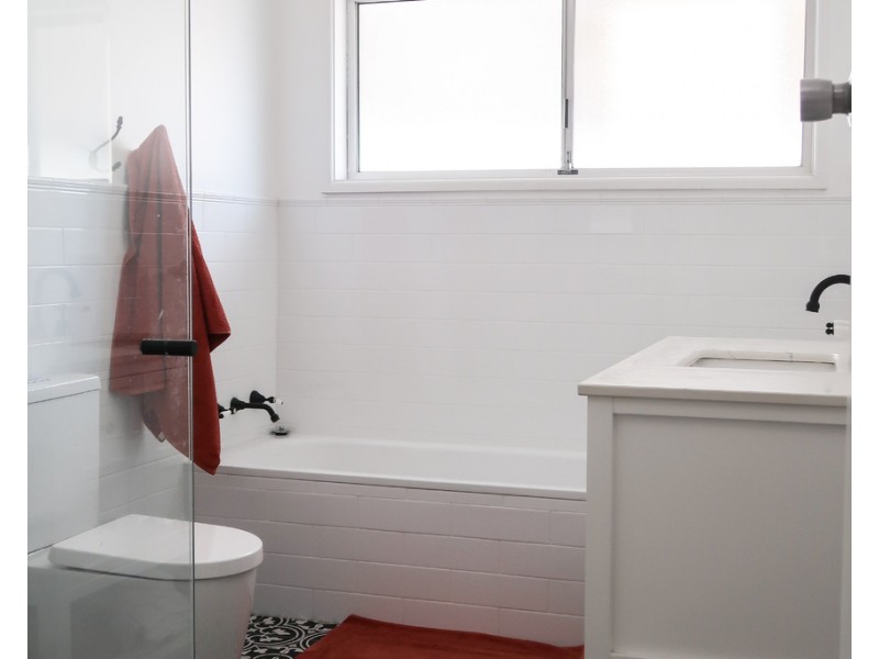 2/4 Gordon Street, Woonona NSW 2517