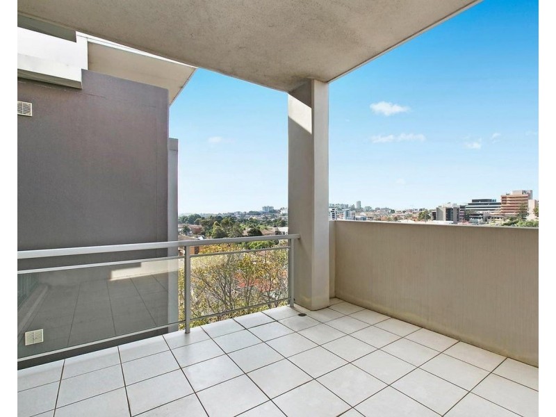 18/12 Loftus Street, Wollongong NSW 2500