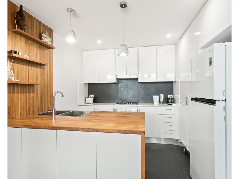 121/30 Gladstone Avenue, Wollongong NSW 2500