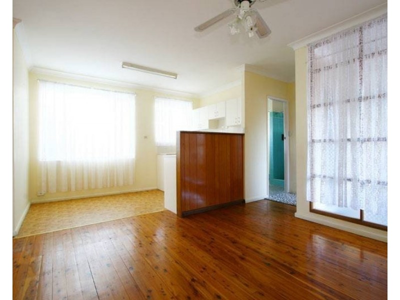 4/44 Bridge Street, Coniston NSW 2500