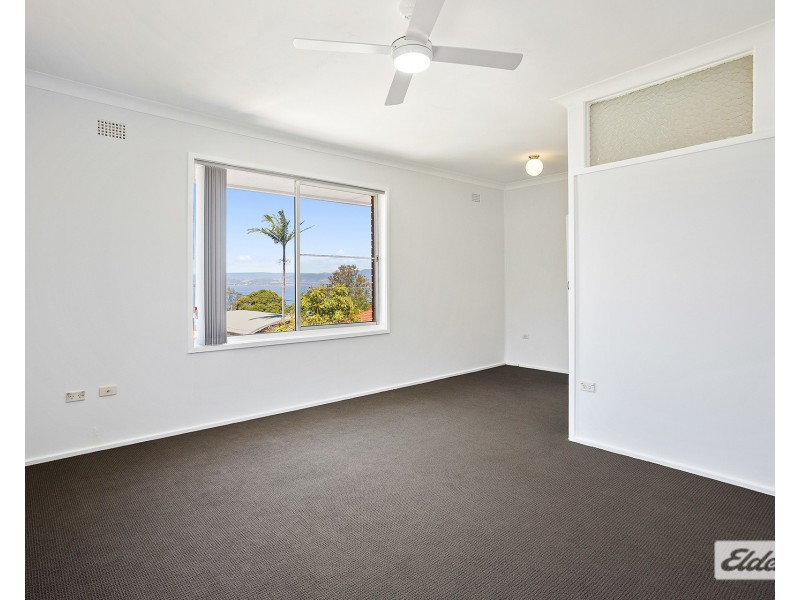 4/54 Grandview Parade, Lake Heights NSW 2502