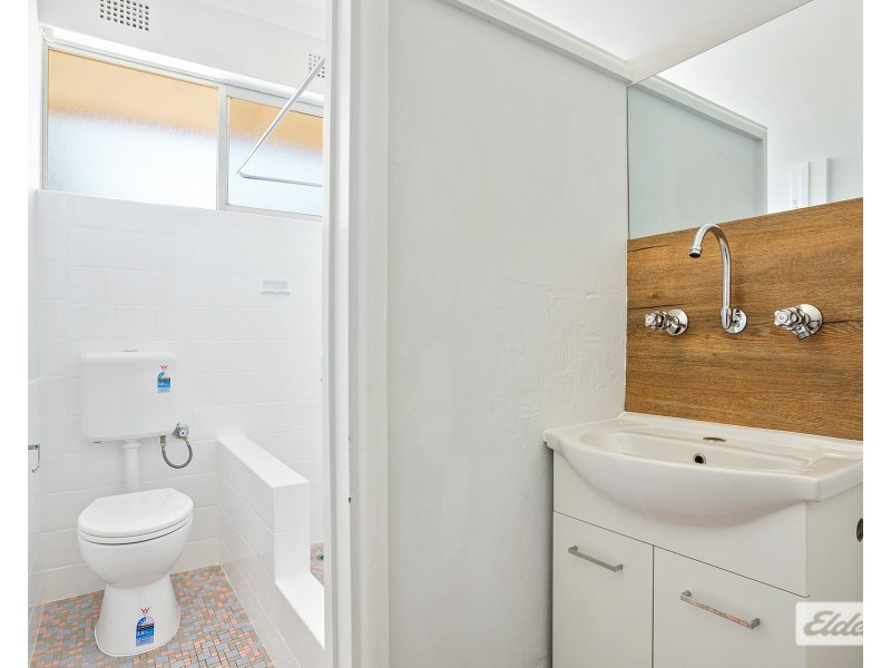 4/54 Grandview Parade, Lake Heights NSW 2502