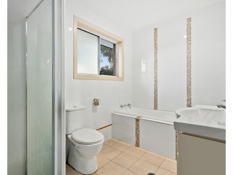 22b Rowland Avenue, Wollongong NSW 2500