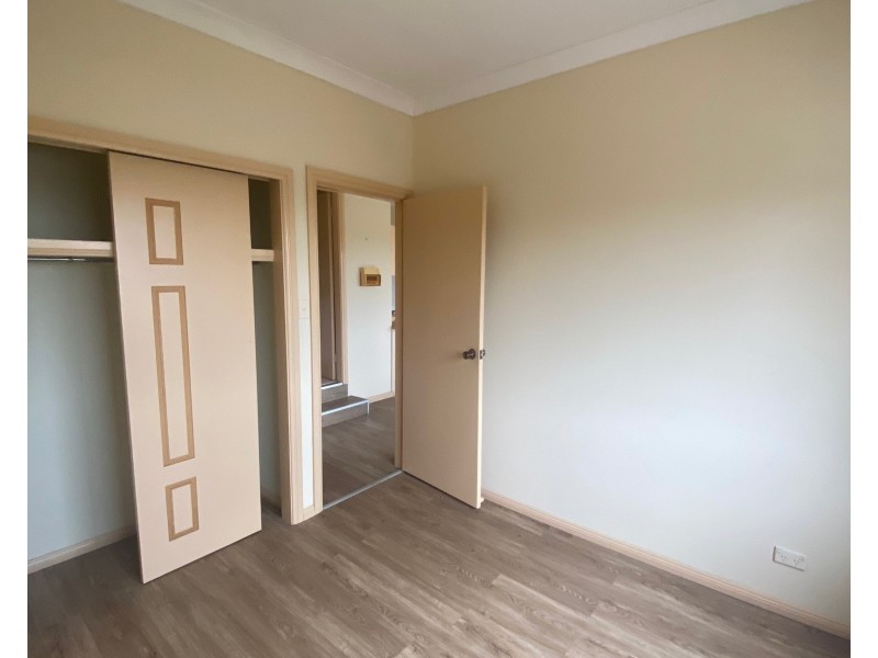4/27 Bridge Street, Coniston NSW 2500