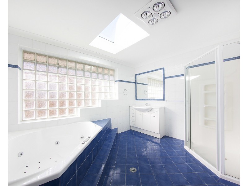 49 Branch Avenue, Figtree NSW 2525