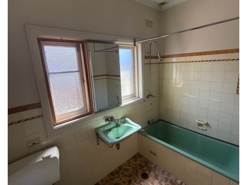 3/18 Bridge Street, Coniston NSW 2500
