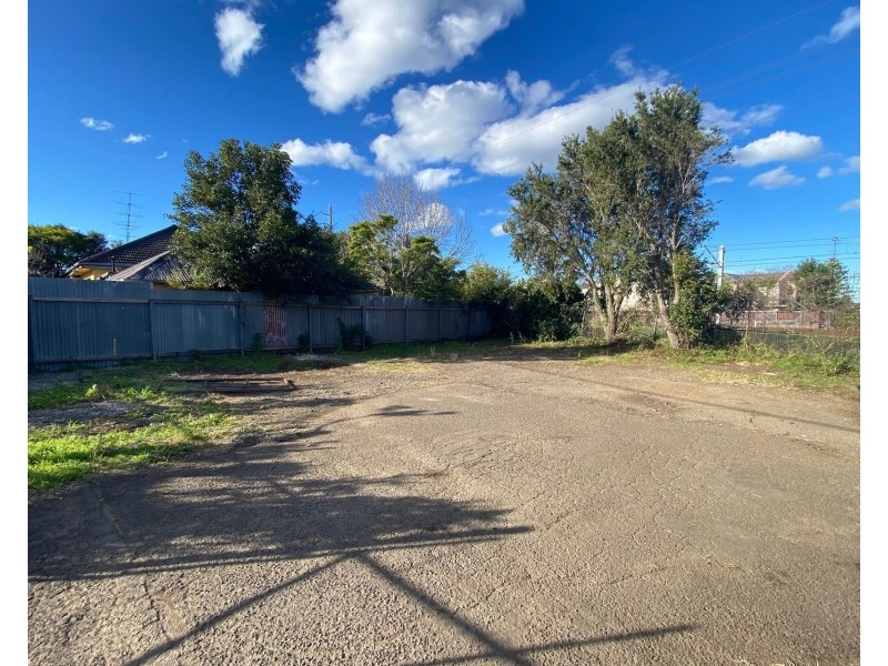 25 Ruddock Street, Corrimal NSW 2518