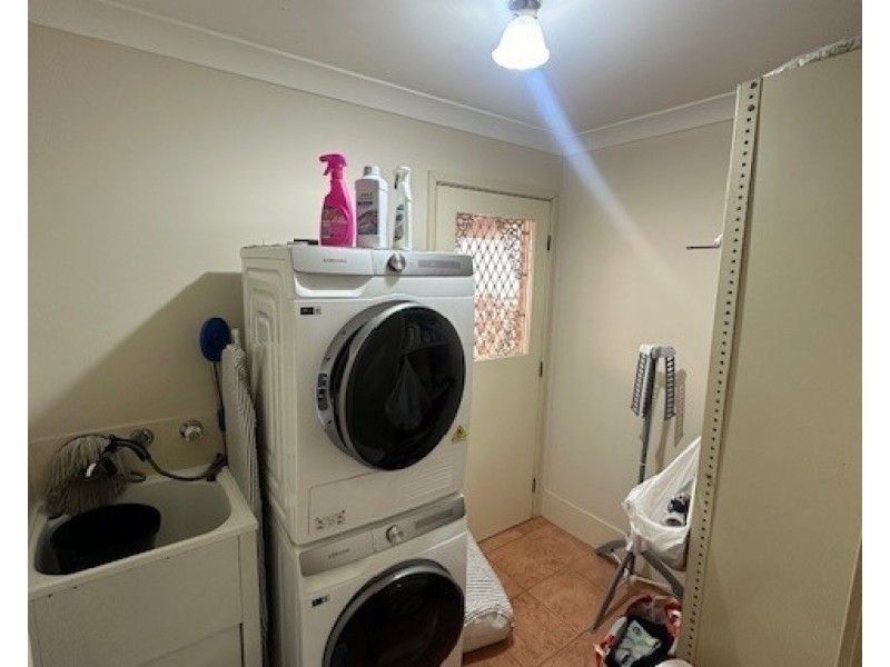 24 Taminga Crescent, Cordeaux Heights NSW 2526