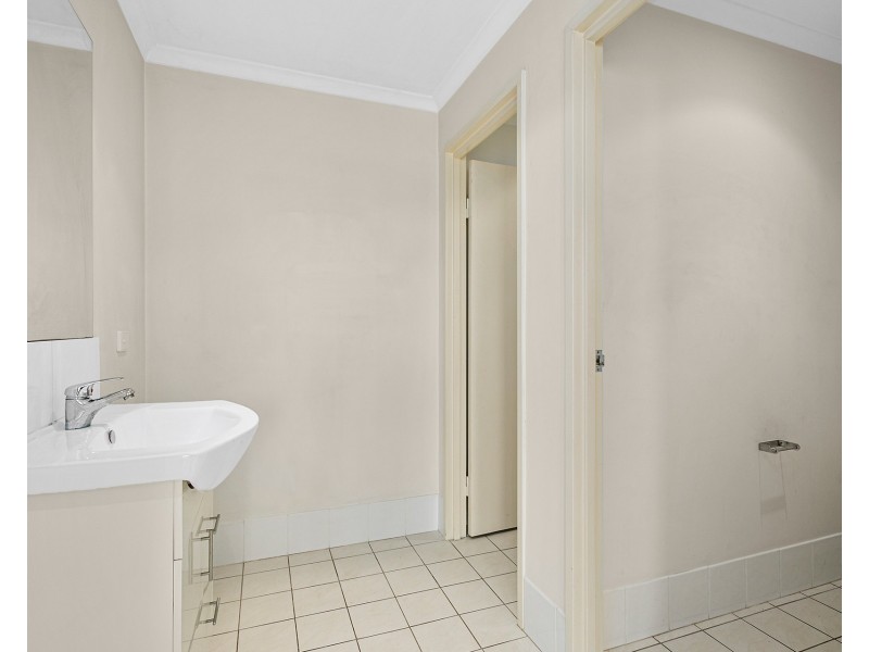 2/16 Durgadin Drive, Albion Park Rail NSW 2527