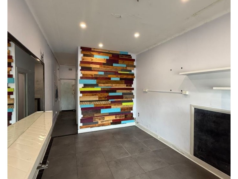 3/130 Gladstone Avenue, Coniston NSW 2500