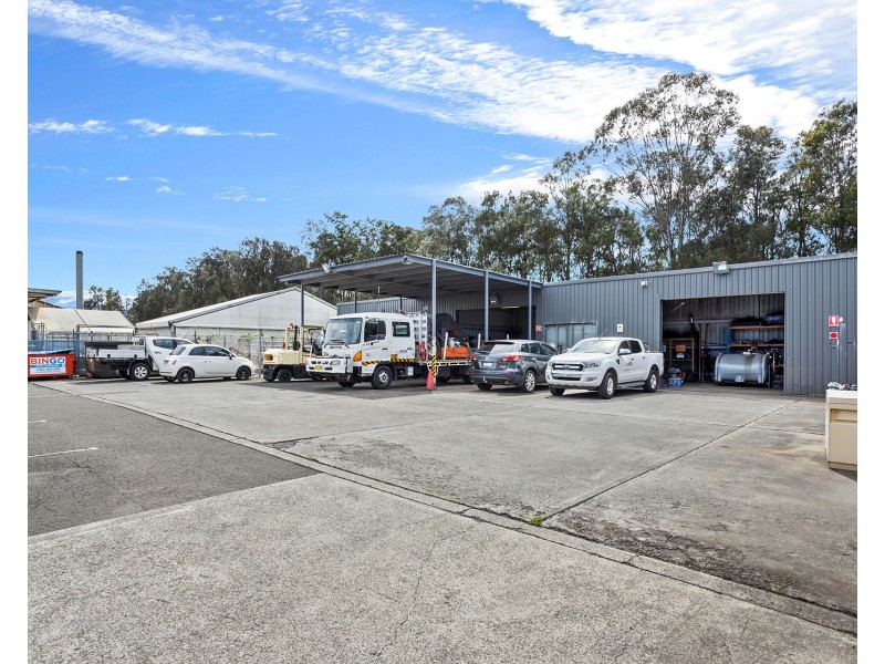 12 Resolution Drive, Unanderra NSW 2526