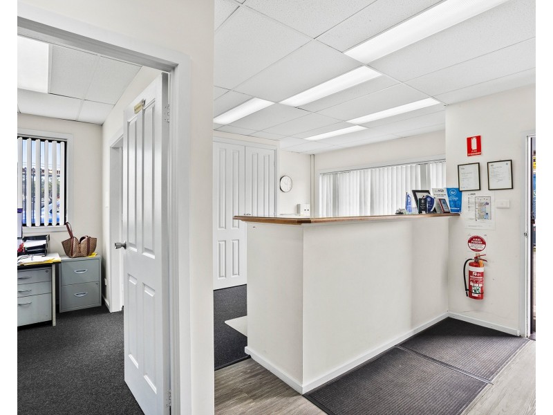 12 Resolution Drive, Unanderra NSW 2526