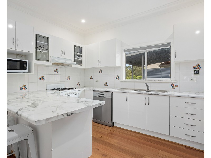 21 Ranchby Avenue, Lake Heights NSW 2502