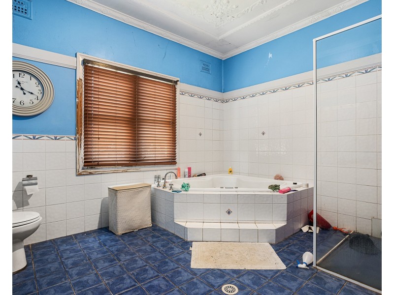 61 Princes Highway, Corrimal NSW 2518