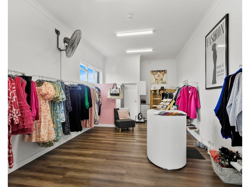 1/7-9 Lake Avenue, Cringila NSW 2502