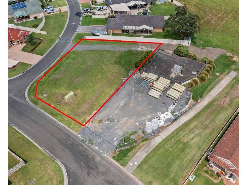 2 Kardella Avenue, Nowra NSW 2541