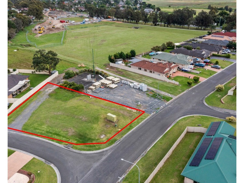 2 Kardella Avenue, Nowra NSW 2541