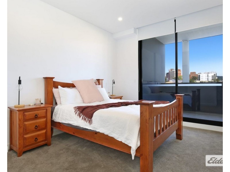 206/15 Railway Parade, Wollongong NSW 2500