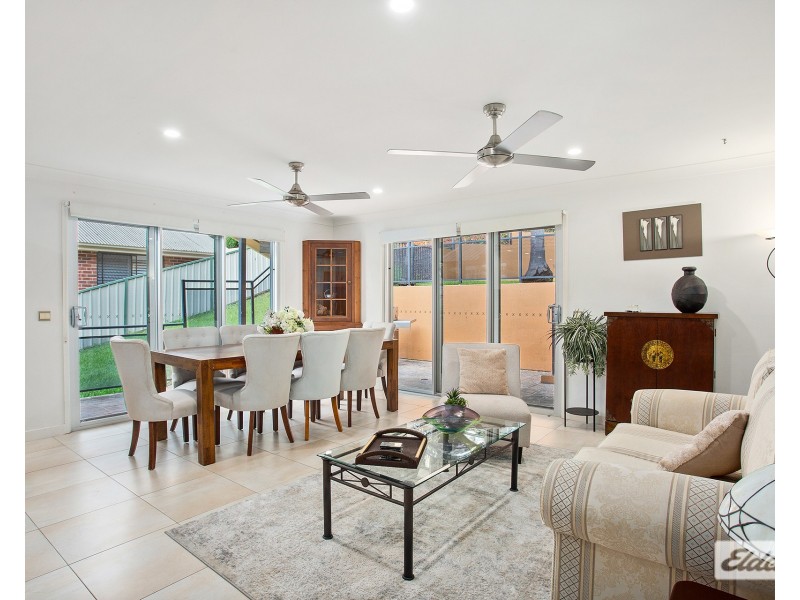 43 The Parkway, Balgownie NSW 2519