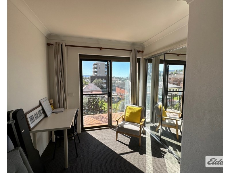 6/4 Loftus Street, Wollongong NSW 2500