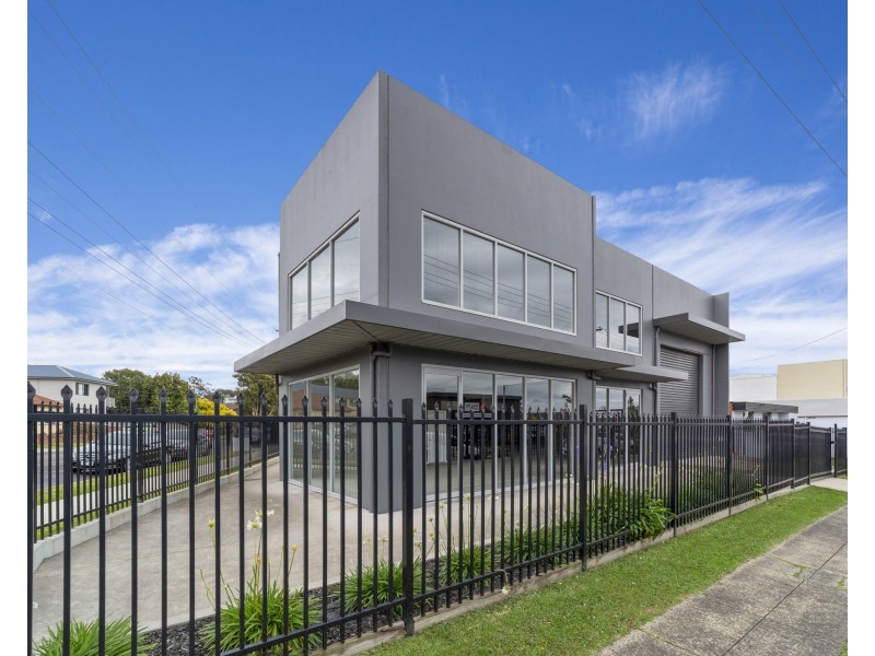 140 Auburn Street, Coniston NSW 2500