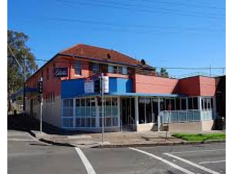 2/18 Myrtle Street, Coniston NSW 2500