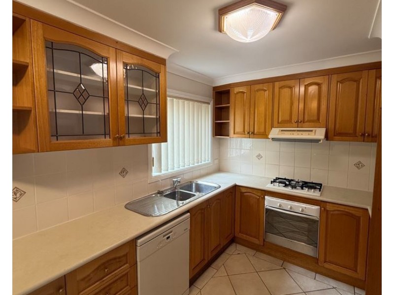 2/7 Platypus Close, Figtree NSW 2525