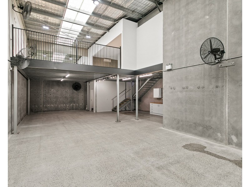 16/7 Waynote Place, Unanderra NSW 2526