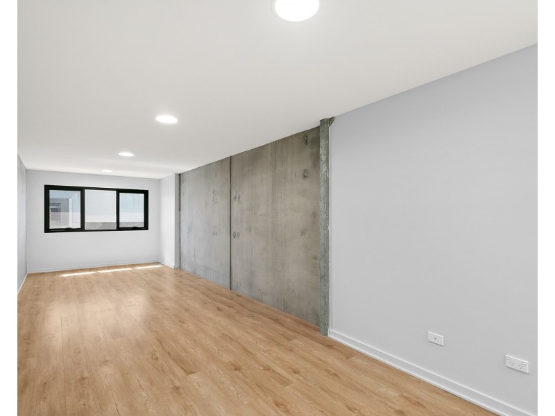 16/7 Waynote Place, Unanderra NSW 2526