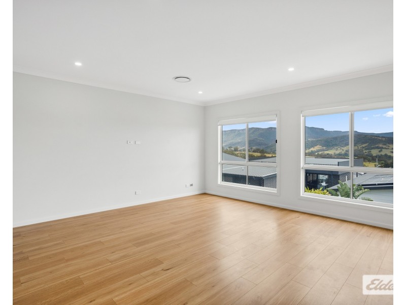 38 Oak Farm Road, Calderwood NSW 2527