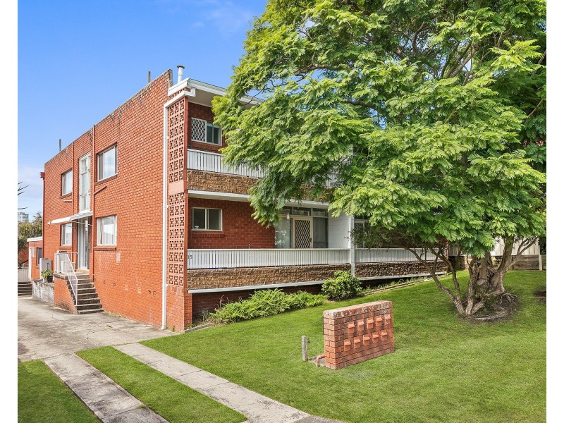 1/15 Hillcrest Street, Wollongong NSW 2500