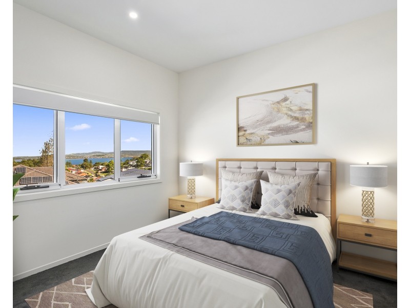 15b Backhouse Road, Lake Heights NSW 2502