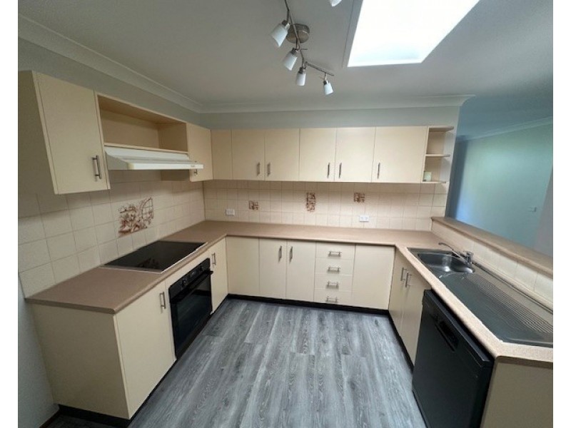 134 Waples Road, Farmborough Heights NSW 2526