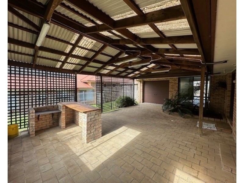 134 Waples Road, Farmborough Heights NSW 2526