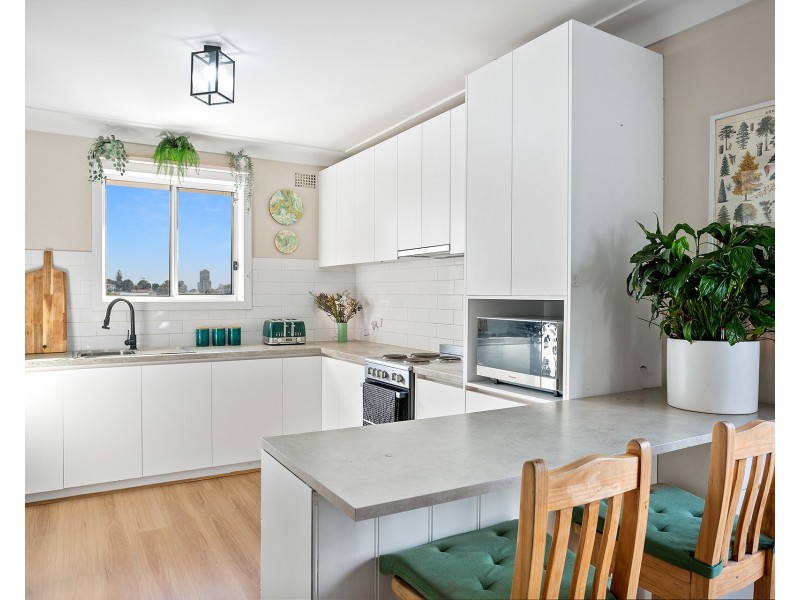 7/40 Bridge Street, Coniston NSW 2500