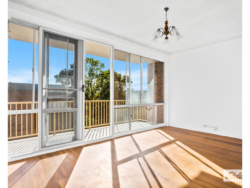 8/27 Heaslip Street, Coniston NSW 2500