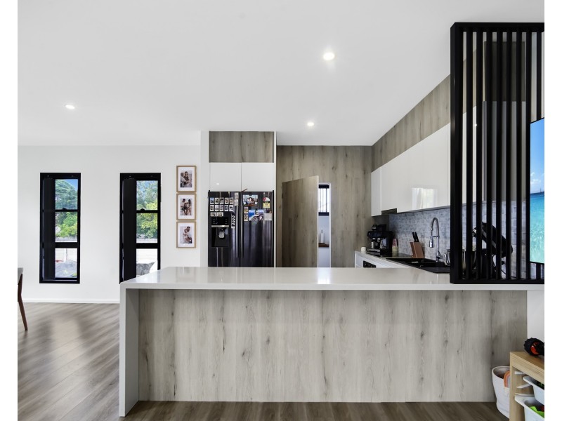 36 Albert Street, Unanderra NSW 2526