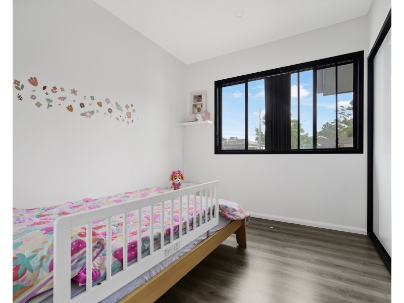 36 Albert Street, Unanderra NSW 2526