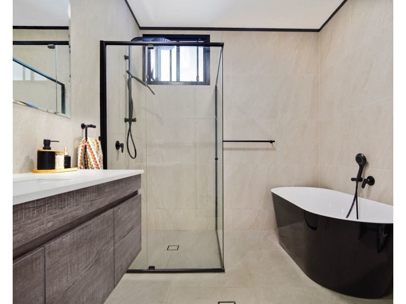 36 Albert Street, Unanderra NSW 2526