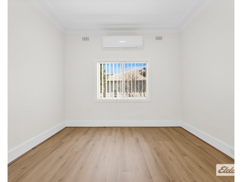 23 Strathearn Avenue, Coniston NSW 2500