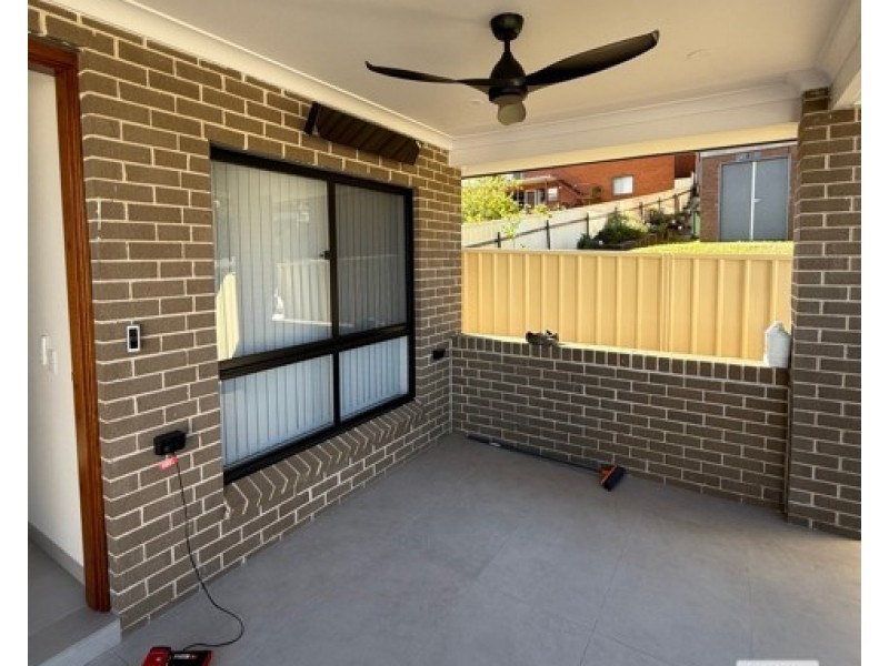 406a Northcliffe Drive, Berkeley NSW 2506