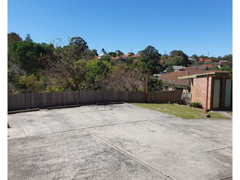 2/43 Yellagong Street, West Wollongong NSW 2500