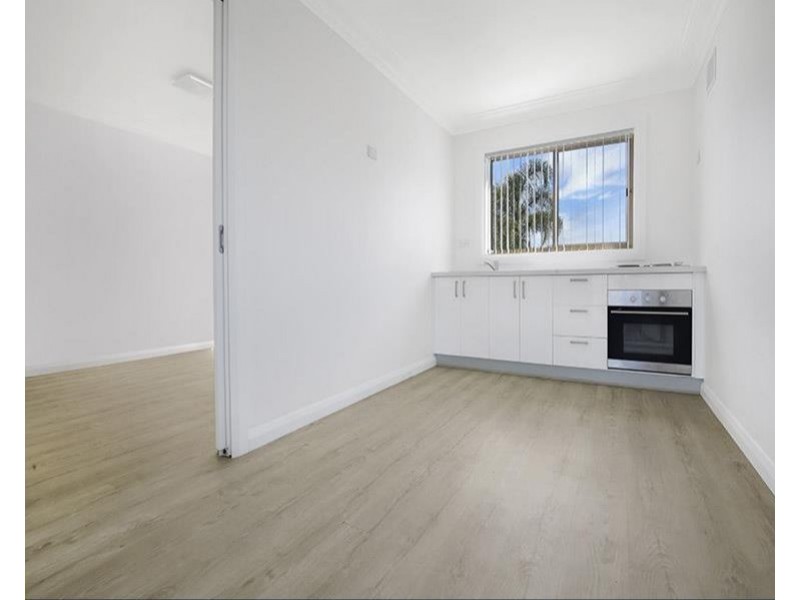 1/286 Windang Road, Windang NSW 2528