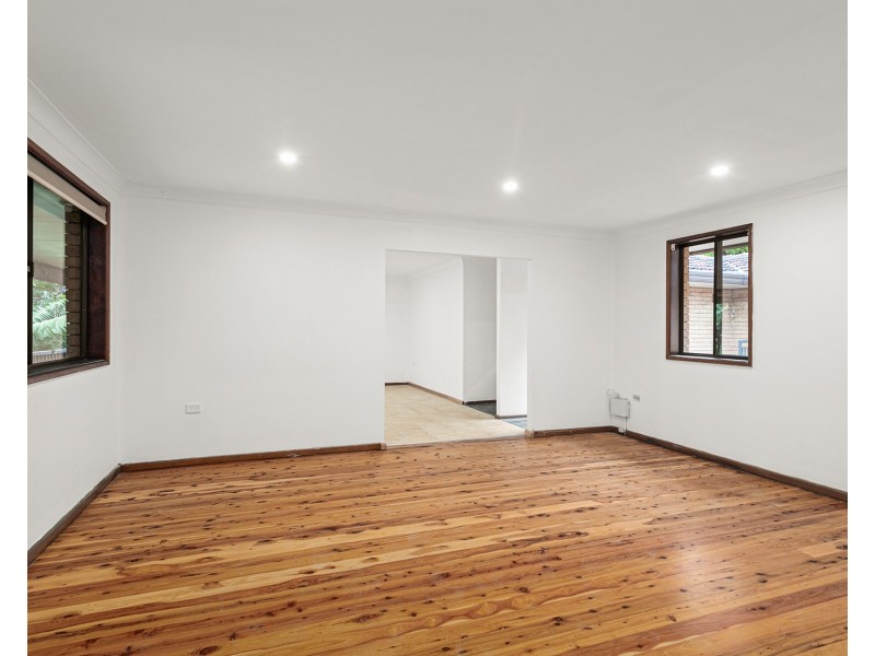 4 Poulter Street, West Wollongong NSW 2500