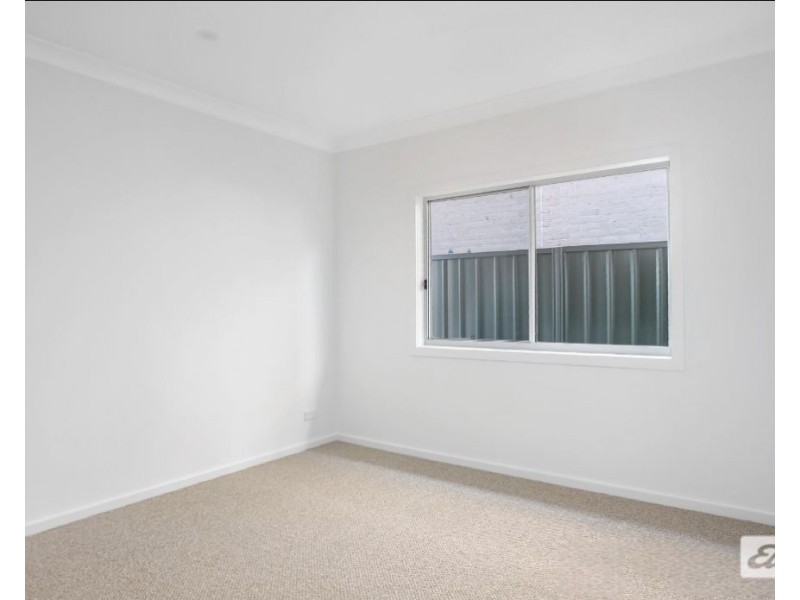 8b Greyleigh Street, Horsley NSW 2530