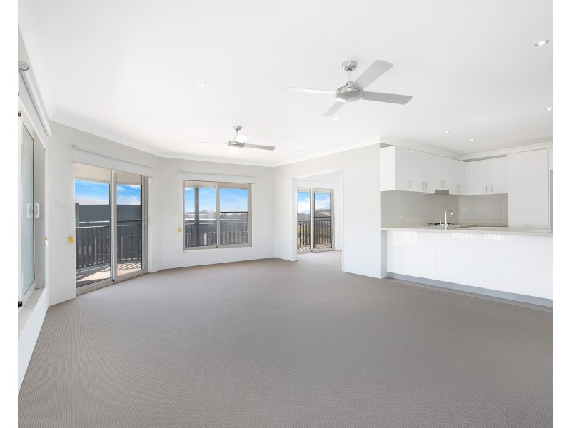 2/1 Brompton Road, Bellambi NSW 2518