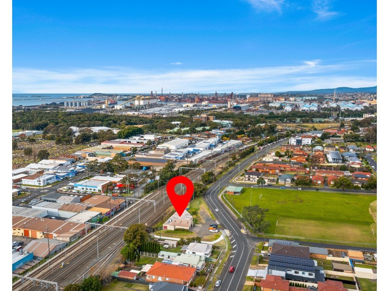 95 Gladstone Avenue, Coniston NSW 2500